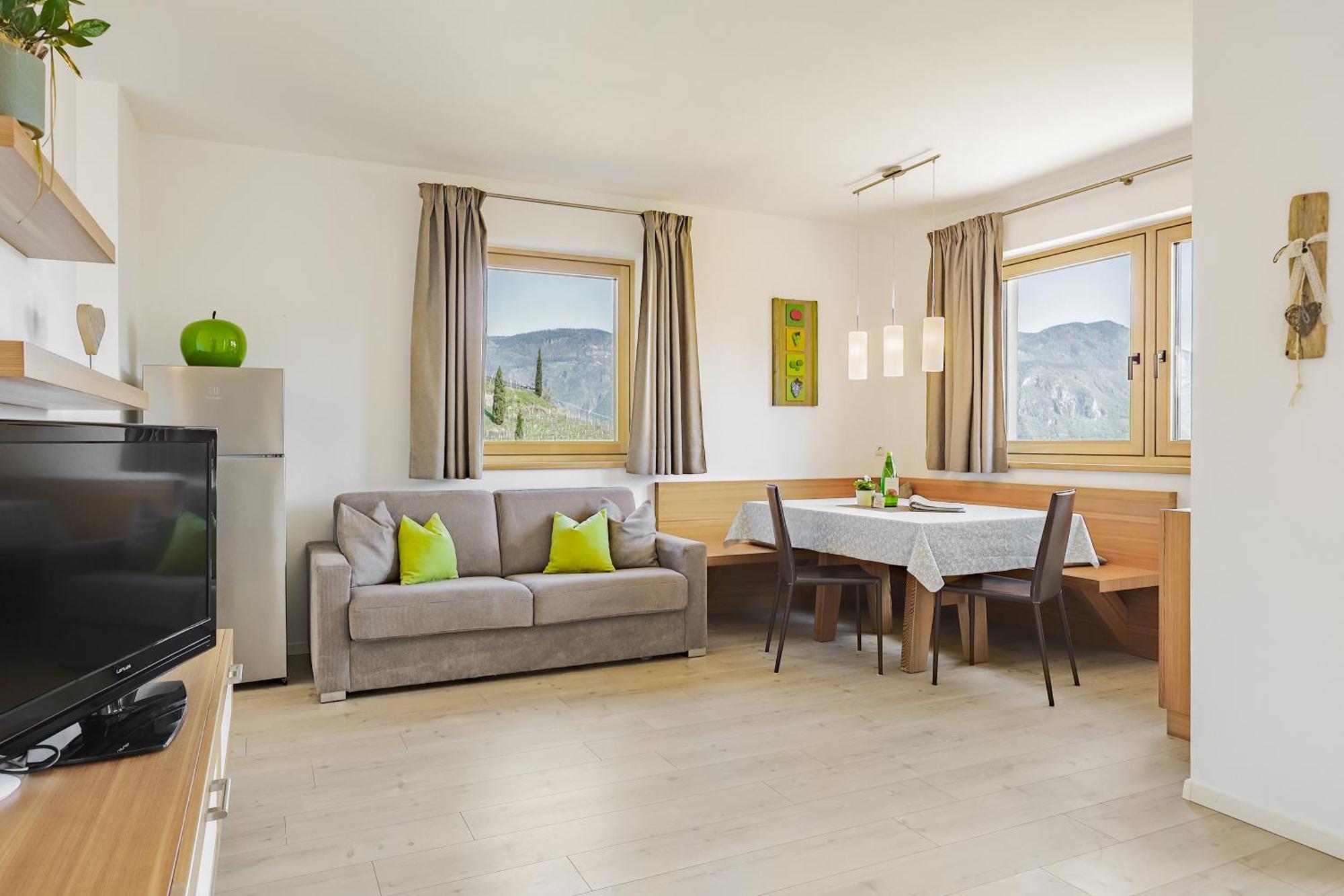 Egarter Apartment อัปเปียโน ซุลลา สตราดา เดล วีโน ภายนอก รูปภาพ